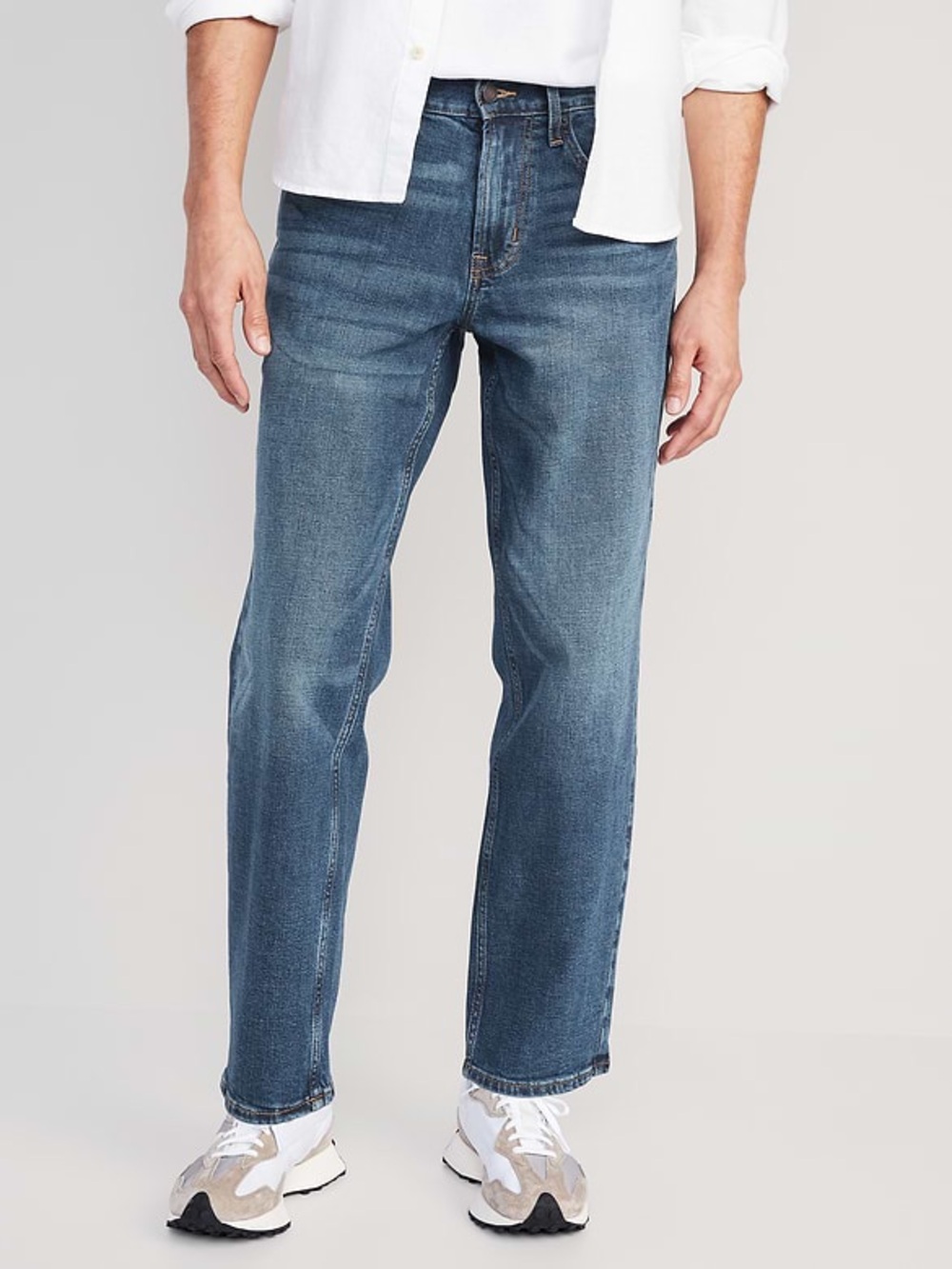 Old Navy Loose Built-In Flex Jeans in Medium Wash (33 x 32)